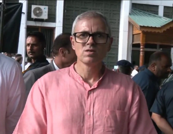 मुख्यमंत्री उमर अब्दुल्ला का भाजपा पर पलटवार, इस्तीफे की मांग ठुकराई; बोले- जनता ने दिया है पांच साल का जनादेश