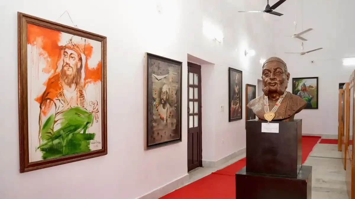 CM INSPECTS VKS MUSEUM, ANNOUCES REVITALISATION AND 80 FEET STATUE OF FREEDOM FIGHTER’S LEGACY TO NEW GENERATIONS
