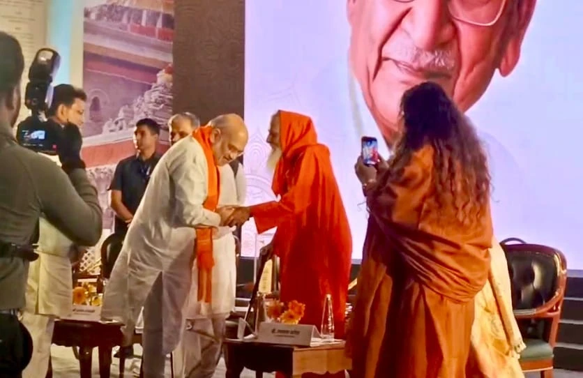 अशोक सिंघल जन्मशताब्दी समारोह में गूंजा हिंदू चेतना और राष्ट्र जागरण का संदेश, भारत मंडपम में जुटे संत-विद्वान