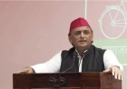 यूपी: अखिलेश ने सीएम योगी पर तंज कसते हुए दिखाया वीडियो, बोले- हरे और लाल रंग मिलकर सपा का झंडा बन जाएंगे