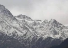 नेपाल में हिमलुंग हिमाल बेस कैंप में हिमस्खलन, 10 लोग लापता; खराब मौसम से बचाव अभियान चुनौतीपूर्ण