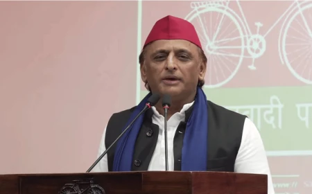 यूपी: अखिलेश ने एक्सप्रेसवे का वीडियो दिखाकर सरकार पर साधा निशाना, बोले- निर्माण पूरा बाद में होता है, टूटना पहले शुरू हो जाता है