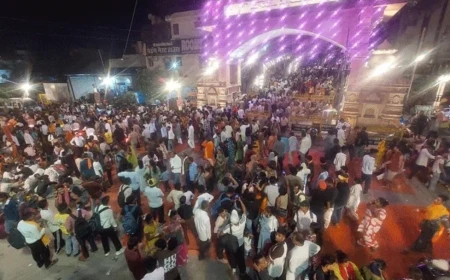 मथुरा जन्माष्टमी 2026: श्रीकृष्ण जन्मभूमि में आधी रात गूंजे जयकारे, नंदगांव में आज से शुरू होगा अनोखा जन्मोत्सव