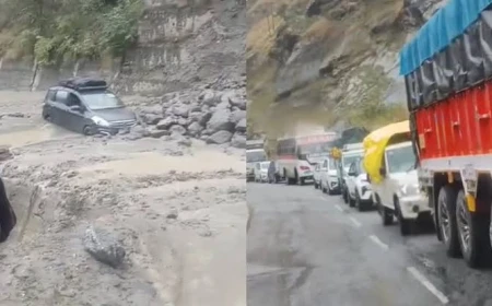 किन्नौर में पागल नाले में आया भारी मलबा, एनएच-5 बंद; मलबे में कार फंसी
