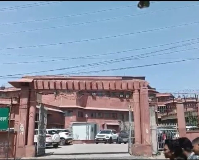 मथुरा में अवैध कॉलोनियों और अनधिकृत निर्माण का बढ़ता जाल, कार्रवाई के बावजूद प्रशासनिक निगरानी और जवाबदेही पर बड़े सवाल