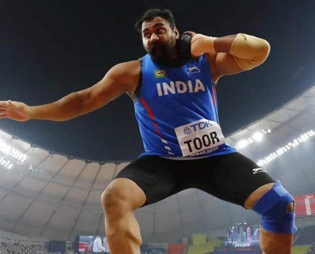 एशियन गेम्स 2026: तजिंदरपाल सिंह तूर ने दिलाया रजत पदक, गुलवीर सिंह 1500 मीटर के फाइनल में पहुंचे
