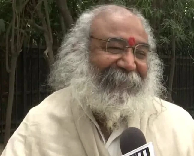 बम और रॉकेट लॉन्चर से हमले की धमकी, आचार्य प्रमोद कृष्णम को मिला ऑडियो संदेश; पुलिस जांच में जुटी