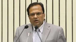 दिल्ली में पाबंदियों पर घिरे गृह सचिव, सुप्रीम कोर्ट से बिना शर्त माफी मांगी