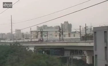 दिल्ली-एनसीआर में बदला मौसम, नोएडा में छाए बादल; बारिश और तेज हवाओं का अलर्ट