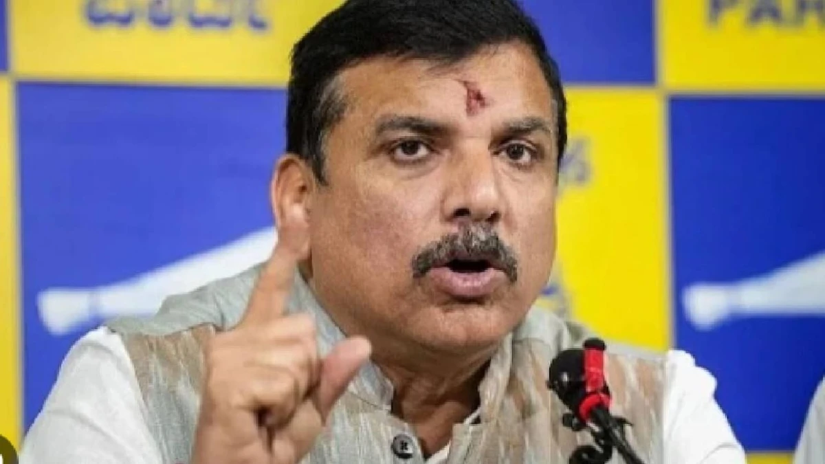 यूपी: संजय सिंह बोले- ईवीएम में 56 इंच का सीना है तो बैलेट पेपर से चुनाव कराने की हिम्मत दिखाए भाजपा