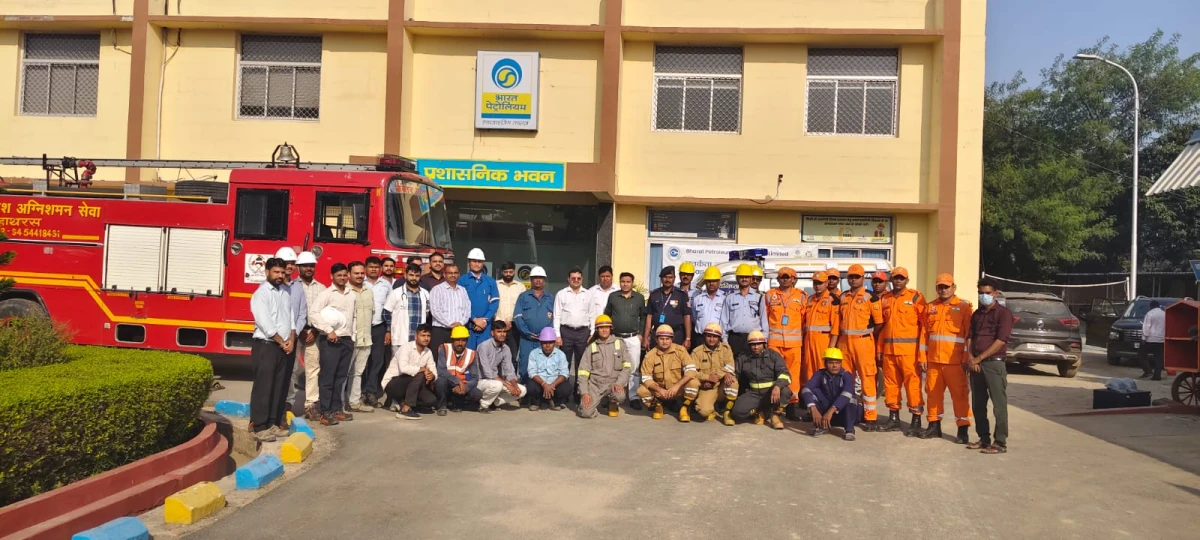 भारत पेट्रोलियम बॉटलिंग प्लांट, सलेमपुर में एनडीआरएफ द्वारा आपदा बचाव प्रशिक्षण एवं मॉक ड्रिल का किया आयोजन