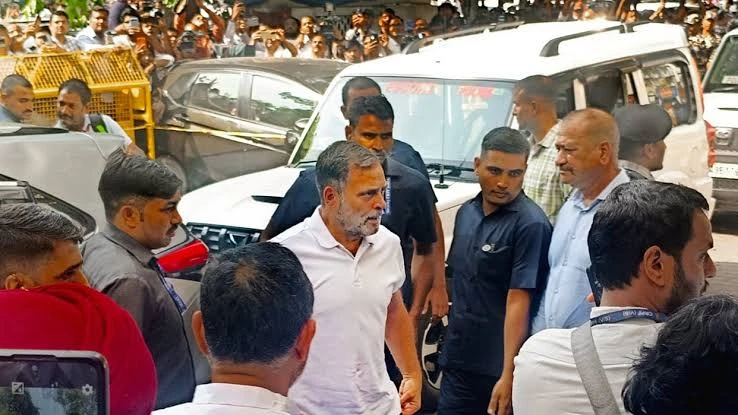 इंडिया गठबंधन की लंच पॉलिटिक्स: 'मेरे खिलाफ 45 एफआईआर, लक्ष्य 100 का'; राहुल बोले- हर एफआईआर मेरे लिए मेडल