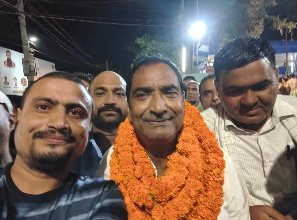 बिहार: दरभंगा शिक्षक सीट पर सुरेश प्रसाद राय की जीत, शिक्षकों की सेवा का लिया संकल्प