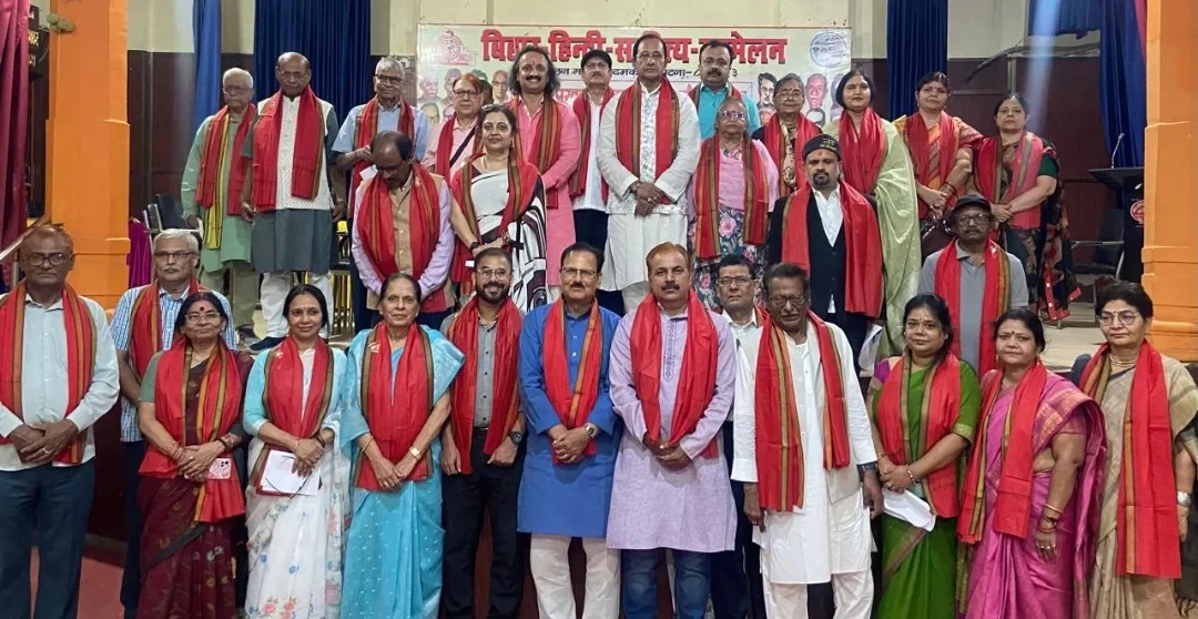 63 HINDI LITTERATEURS HONOURED