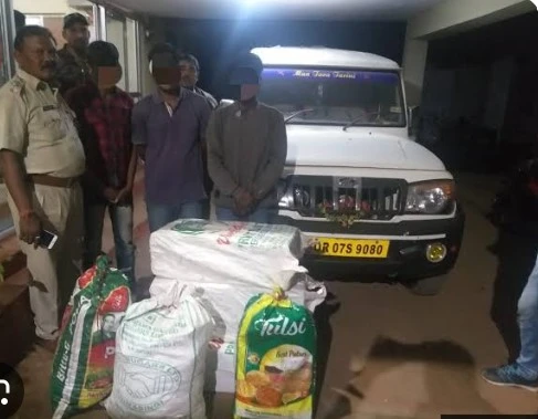 POLICE SEIZED PICK UP LOADED WITH Rs. 13.87 LAKH WORTH OF Rs. 5 COINS, TWO ARRESTED