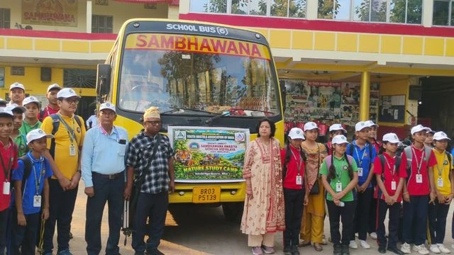 SAMBHAWANA SCHOOL STUDENTS DEPART FOR VALMIKI TIGER RESERVE