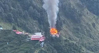 उत्तराखंड: नवरात्र के बीच मां भगवती मंदिर में भीषण आग, मुख्य मंदिर को भारी नुकसान