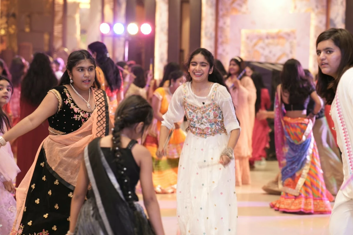 DANDIYA NITE IN ARA:A DECADE OF CULTURAL FUSION AS GUJARATI FOLD TRADITIONS ILLUMINATE NAVRATRI CELEBRATIONS IN BHOJPUR