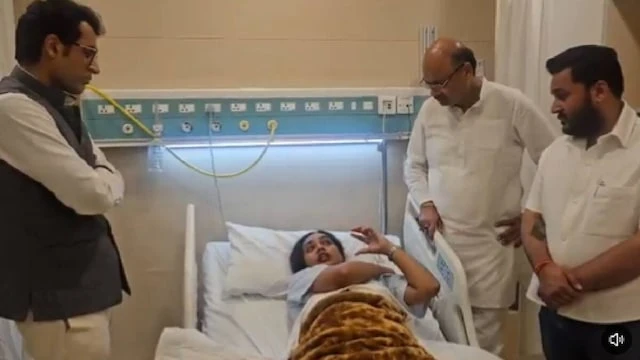 विपक्ष के मार्च में गर्भवती महिला पत्रकार को धक्का देने का आरोप, राहुल गांधी पर उठाए सवाल