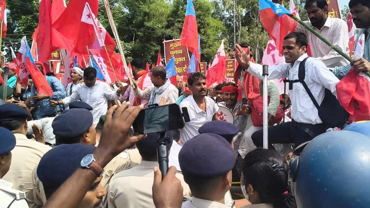 बिहार: AISA-RYA का राजभवन मार्च, गांधी मैदान में जुटे प्रदर्शनकारी; पटना में सुरक्षा कड़ी