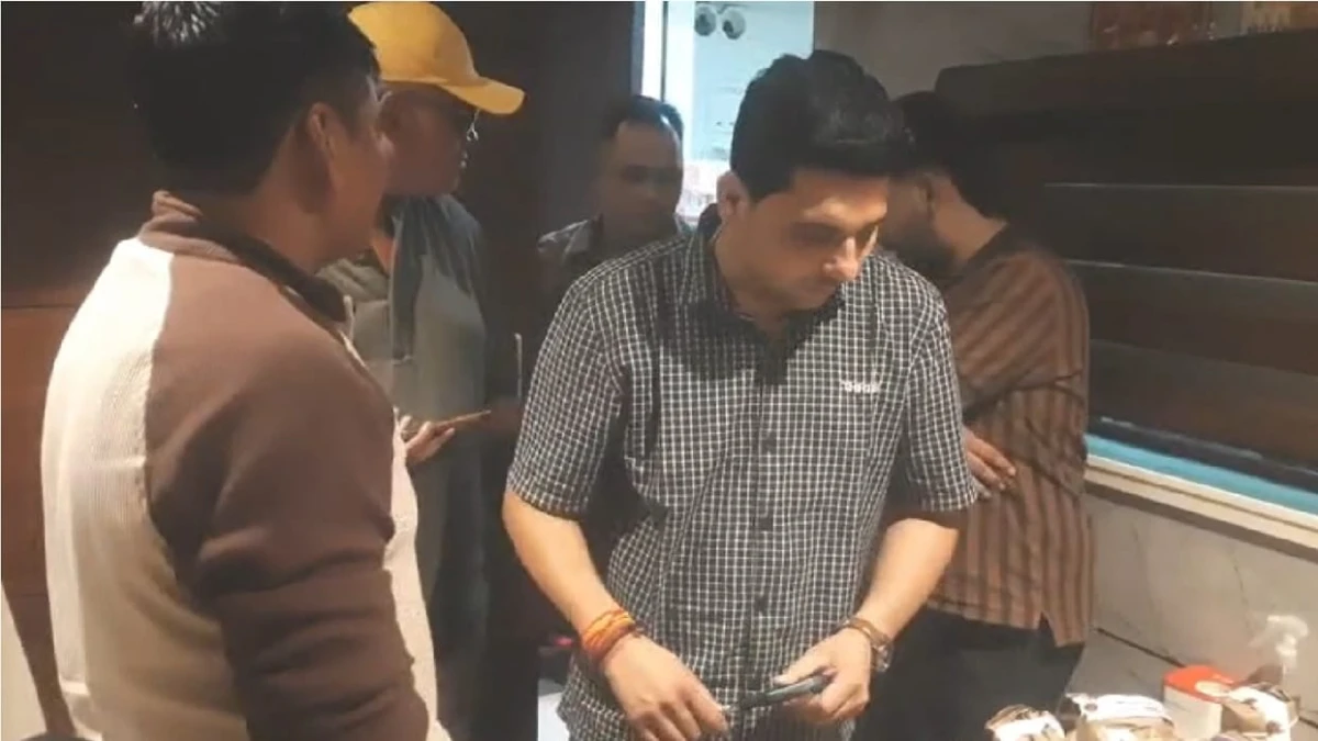यमुनानगर में बीकानेर मिष्ठान भंडार पर सीएम फ्लाइंग की छापेमारी, सैंपल लिए