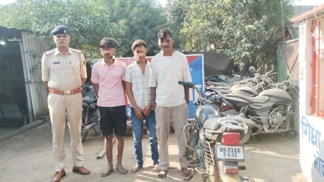 THREE BIKE LIFTER ARRESTED