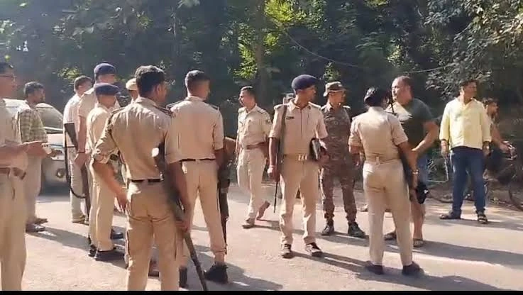 एमएलसी चुनाव: मोकामा में अनंत सिंह और नीरज कुमार के समर्थक भिड़े, पांच हिरासत में
