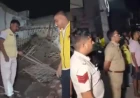 दिल्ली: हर्ष विहार में निर्माणाधीन मकान ढहा, मलबे में मजदूरों के दबे होने की आशंका