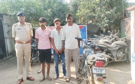 THREE BIKE LIFTER ARRESTED