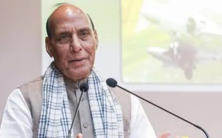 बांग्लादेश की तर्ज पर सत्ता परिवर्तन चाहती है कांग्रेस? राजनाथ सिंह का आरोप, बोले— युवाओं को बनाया जा रहा मोहरा