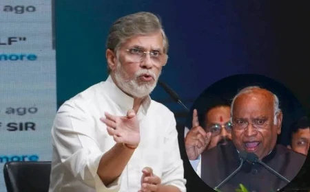 पीएम मोदी के पिता पर टिप्पणी विवाद: पवन खेड़ा ने भाजपा पर लगाया खरगे के अपमान का आरोप