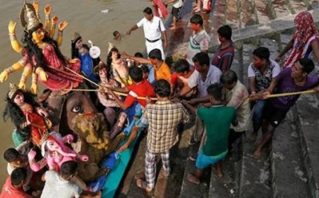 कोलकाता पंडाल भगदड़ के बाद सुरक्षा सख्त, विसर्जन की निगरानी में जुटेंगे 18 आईपीएस अधिकारी