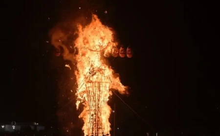 25-FOOT RAVAN EFFIGY BURNT