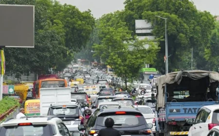 दिल्ली ट्रैफिक अलर्ट: सीजेपी के तिरंगा मार्च से 19 रास्तों पर असर की आशंका, घर से निकलने से पहले पढ़ें एडवाइजरी