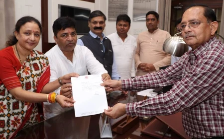 यूपी में भाजपा को झटका, पूर्व सांसद राजपाल सैनी सपा में शामिल; अखिलेश बोले- कई विधायक भी संपर्क में