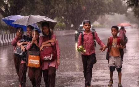 यूपी: बारिश और तेज हवाओं से बदला प्रदेश का मौसम, इन 64 जिलों में आज के लिए जारी हुई चेतावनी; लुढ़का पारा