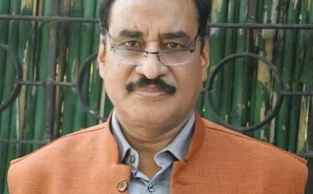 दिल्ली में 1 नवंबर की रैली पर विवाद, वीएचपी ने कांग्रेस से तारीख बदलने की मांग की