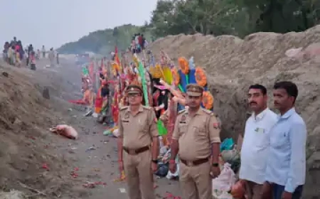 फतेहपुर: हथगाम के कोतला घाट पर 86 दुर्गा प्रतिमाओं का भू-विसर्जन