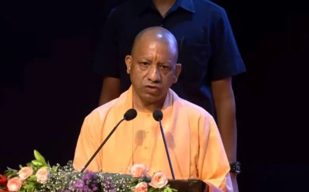 योगी का विपक्ष पर निशाना, बोले- देश को अराजकता और अलगाववाद में झोंकने की साजिश