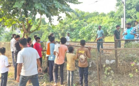 TWO KILLED WHILE  CROSSING RAILWAY TRACKS