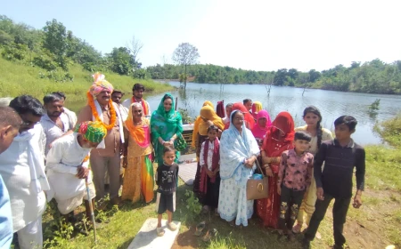 सावरीनाथ में 2023 में ग्रामीणों की रखी मांग हुई पूरी, जयवर्धन सिंह ने पत्नी सृजाम्या सिंह के साथ ₹36 लाख के विकास कार्यों का किया लोकार्पण
