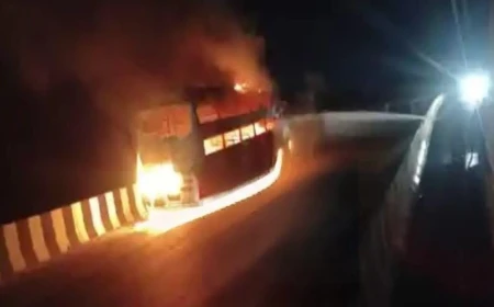 यूपी: एक्सप्रेसवे पर स्लीपर बसों में क्यों लग रही आग, सुरक्षा मानकों पर उठे सवाल; 12 दिन में दूसरी घटना