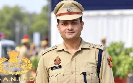 कौन हैं एसीपी विवेक भगत, जंतर-मंतर में हुए दो प्रदर्शनों के बीच क्यों चर्चा में आया उनका नाम?