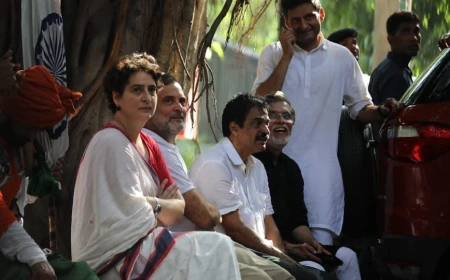 राहुल-प्रियंका के खिलाफ शिकायत: आकाशवाणी कार्यालय में जबरन प्रवेश का आरोप, कई अन्य नेताओं के खिलाफ एफआईआर दर्ज