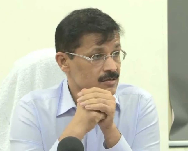 महाराष्ट्र FDA की कार्रवाई: 48 लाख रुपये का खाद्य स्टॉक जब्त, रिलायंस-ब्लिंकिट समेत 10 लोगों पर FIR
