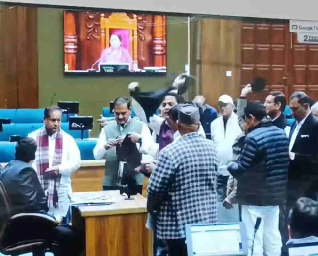 उत्तराखंड विधानसभा में हंगामा, प्रश्नकाल के दौरान मंत्री रेखा आर्या ने दिए जवाब