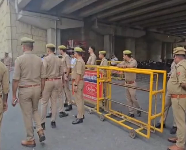 सीजेपी प्रदर्शन से पहले दिल्ली में सुरक्षा कड़ी, 25 हजार जवानों की तैनाती का दावा; भीड़ नियंत्रण के लिए विशेष ग्रेनेड की चर्चा