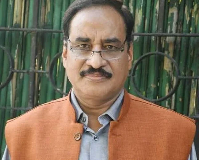 दिल्ली में 1 नवंबर की रैली पर विवाद, वीएचपी ने कांग्रेस से तारीख बदलने की मांग की