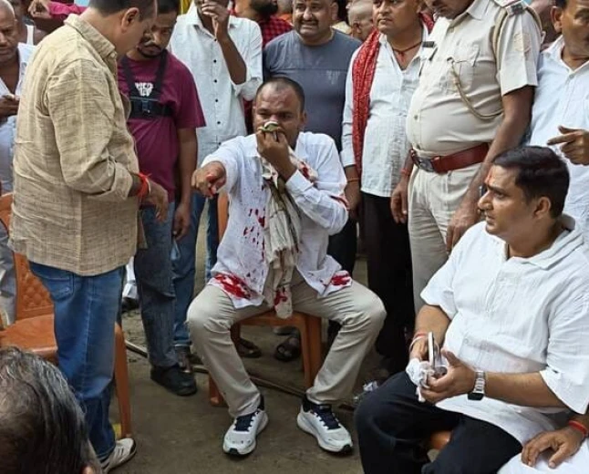 बिहार: 13 बच्चों के दशकर्म में हिंसक झड़प, जदयू नेता घायल; तेजस्वी का दौरा रद्द